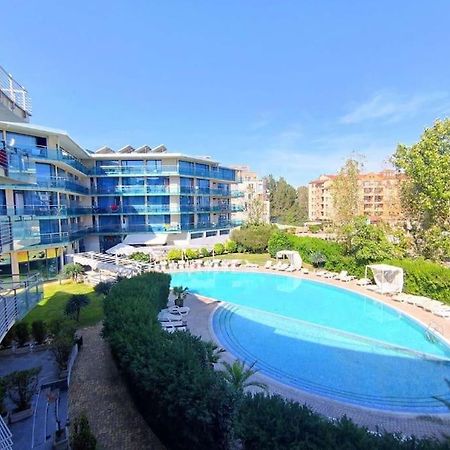 Large Apartment In Sunny Beach Ngoại thất bức ảnh
