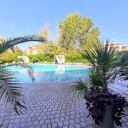 Large Apartment In Sunny Beach Ngoại thất bức ảnh