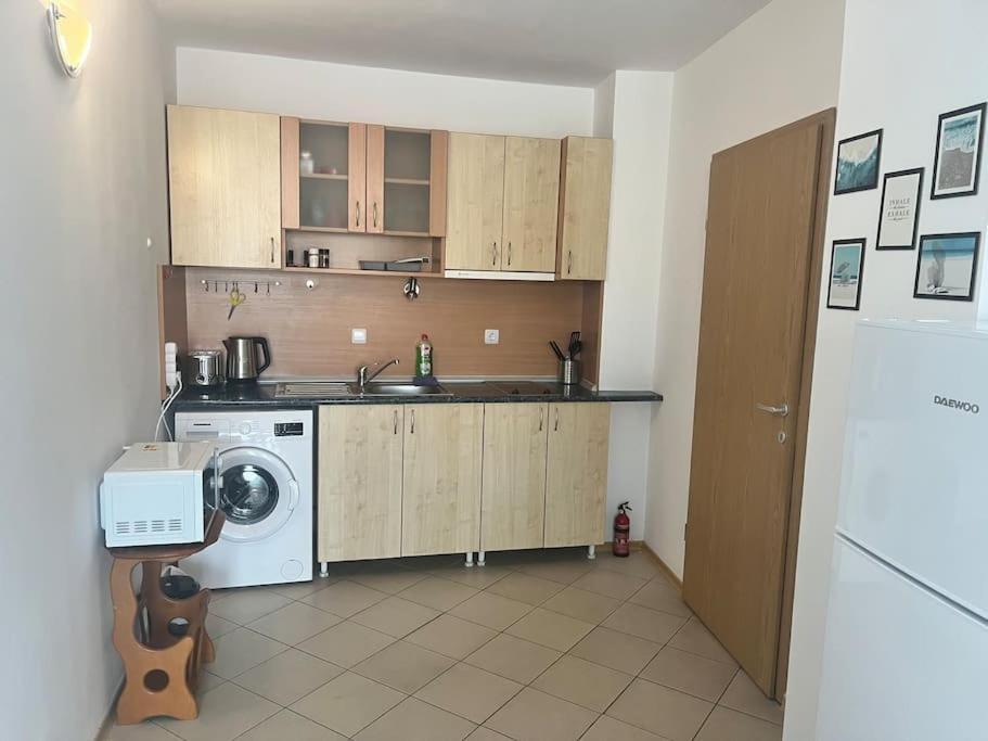 Large Apartment In Sunny Beach Ngoại thất bức ảnh
